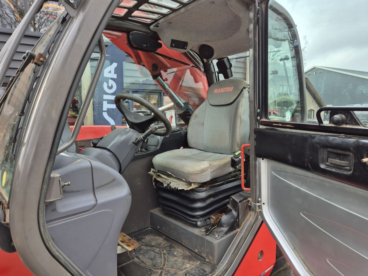 MANITOU MT732 easy telescopic with lifting height up to 7 m