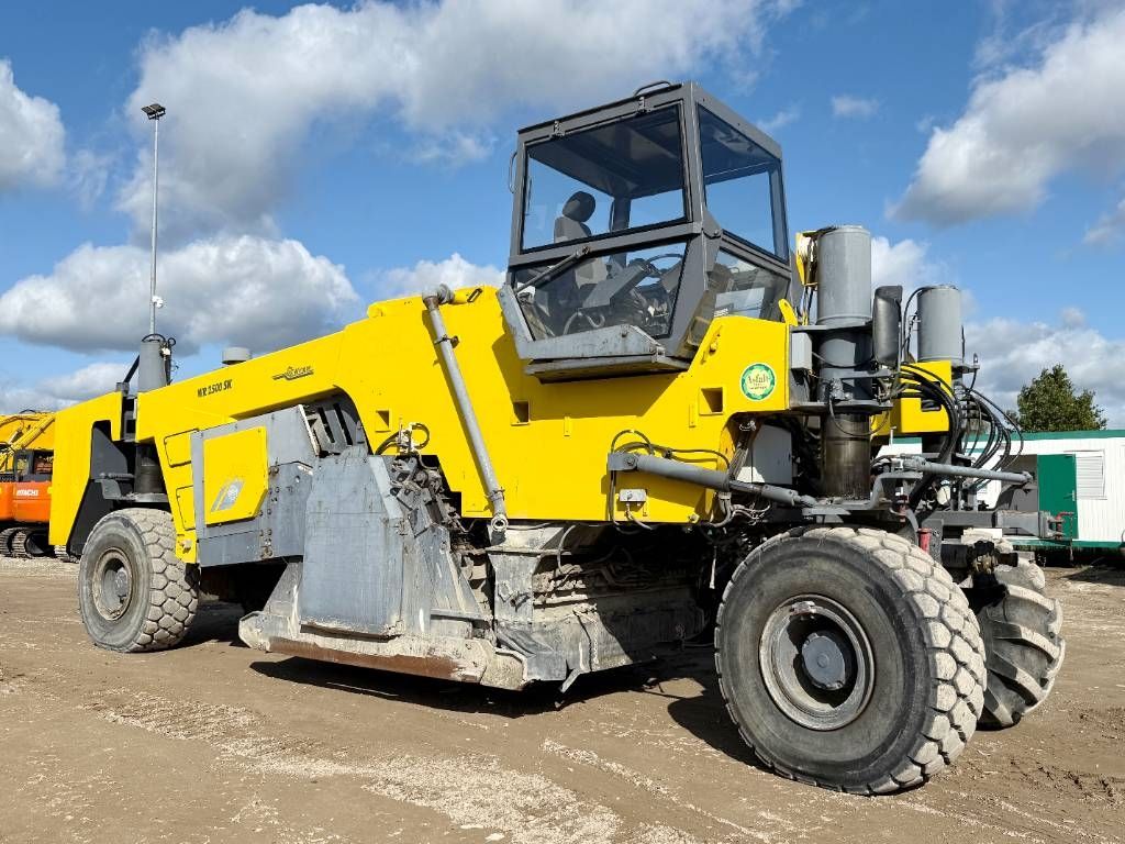 Wirtgen WR2500SK - Dutch Machine / Extra Miller and Tires