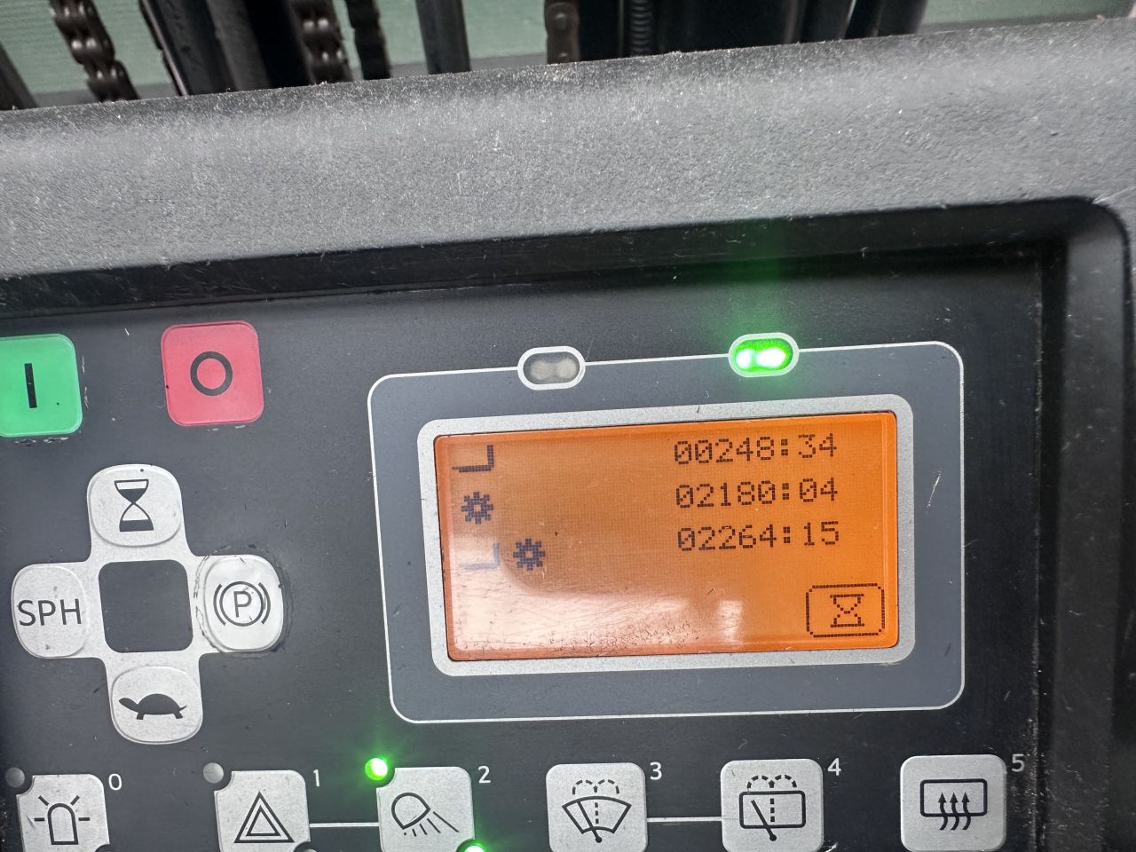 Toyota 8FBM16T triplo 2019 2100 uur elektrische heftruck inrij