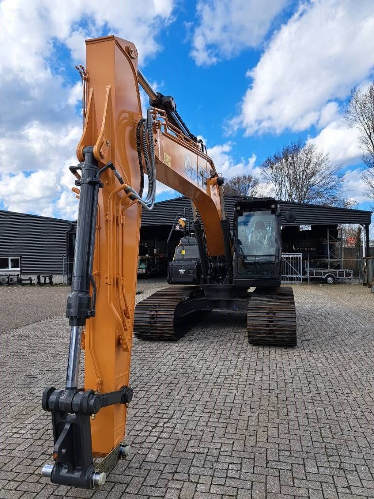 CASE CX210E