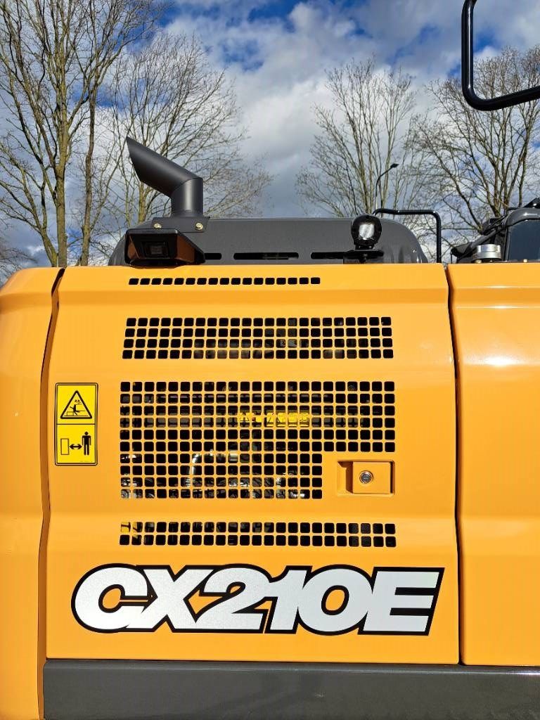 CASE CX210E