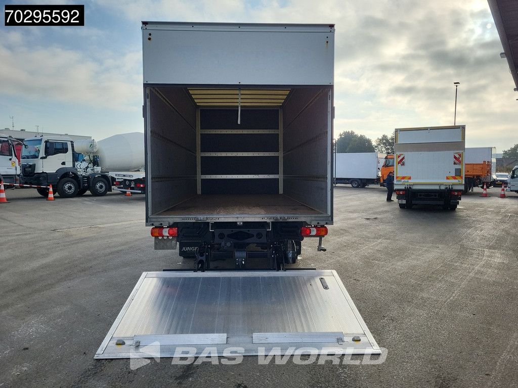 Mercedes Atego 818 4X2 8tonner Automatic Ladebordwand Airco Euro 6