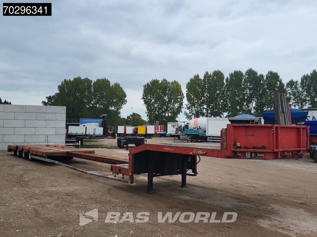 Nooteboom OSD-37-03V/L/13-19.3 Extendable Steering Axle