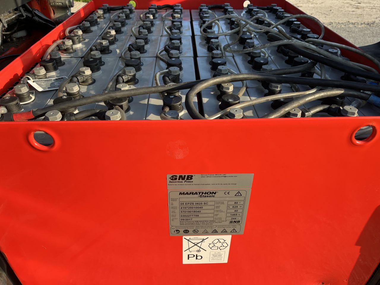 Linde E25L-01 elektrische heftruck triplo 2883 uur!