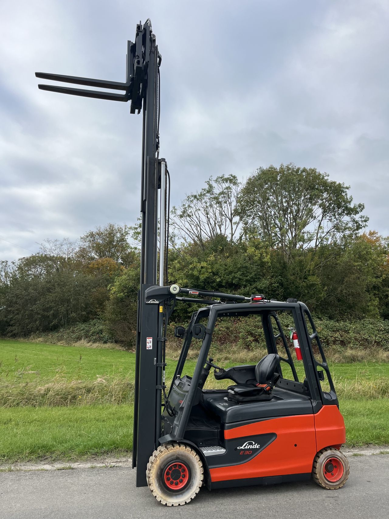 Linde E30L 2018 elektrische heftruck triplo Sideshift vorkverste