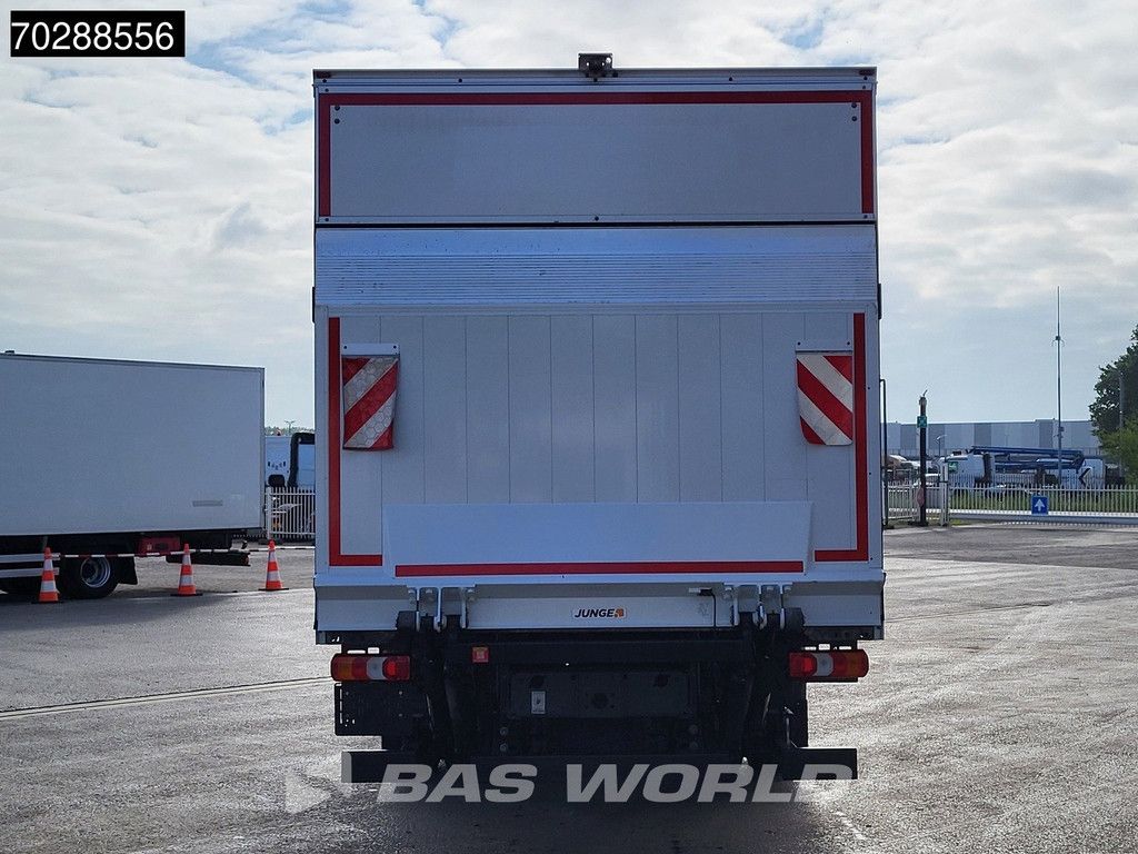 Mercedes Atego 1527 4X2 15tonner Automatic 1500kg Ladebordwand Euro 6