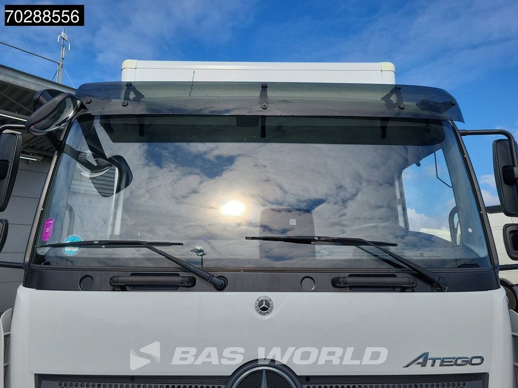 Mercedes Atego 1527 4X2 15tonner Automatic 1500kg Ladebordwand Euro 6