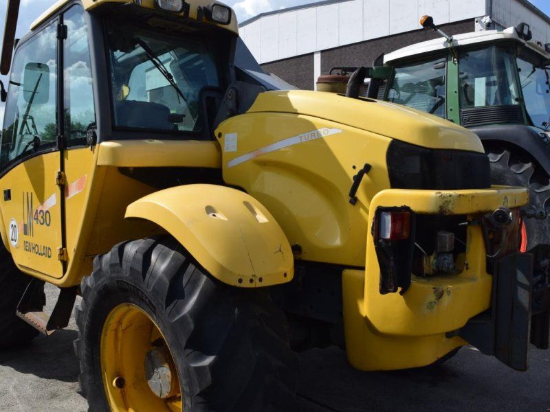 New Holland LM 430