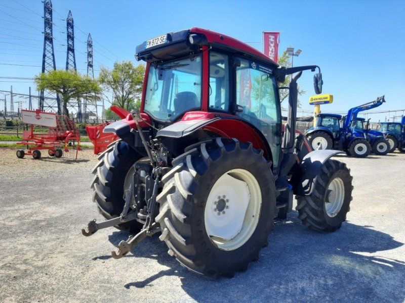 Valtra A114