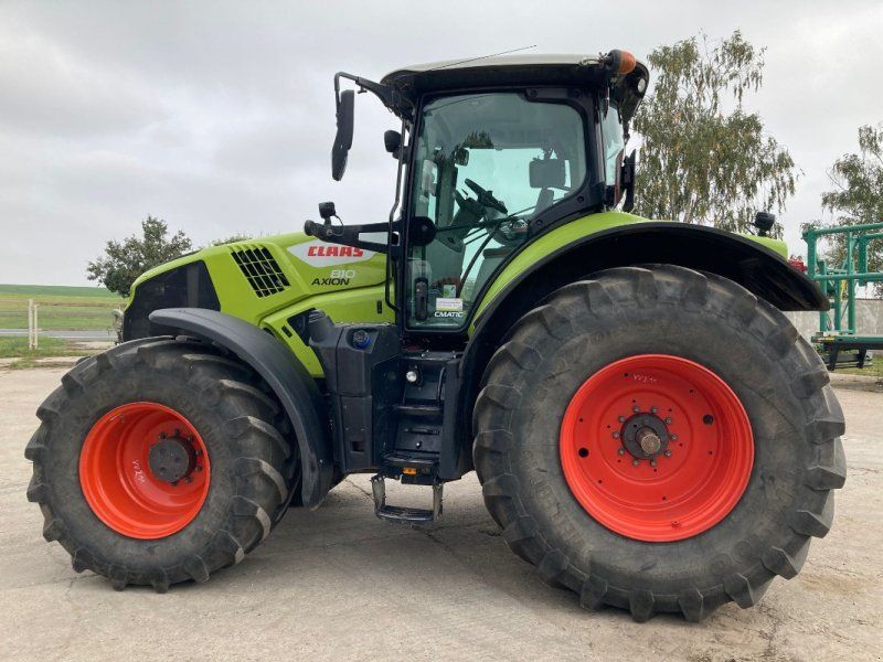Claas Axion 810