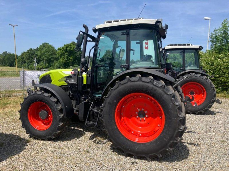 Claas Axos 240
