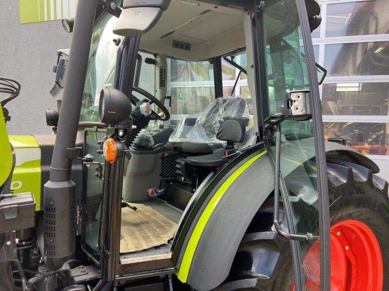 Claas Axos 240