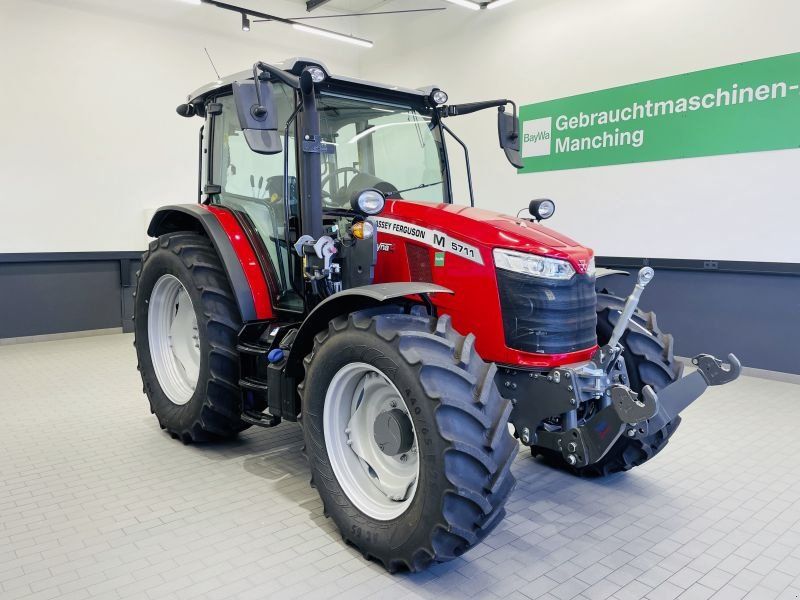 Massey Ferguson 5711 M