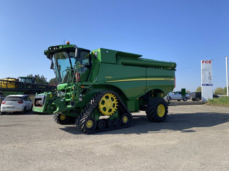 John Deere S780i