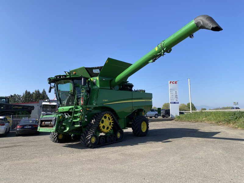 John Deere S780i
