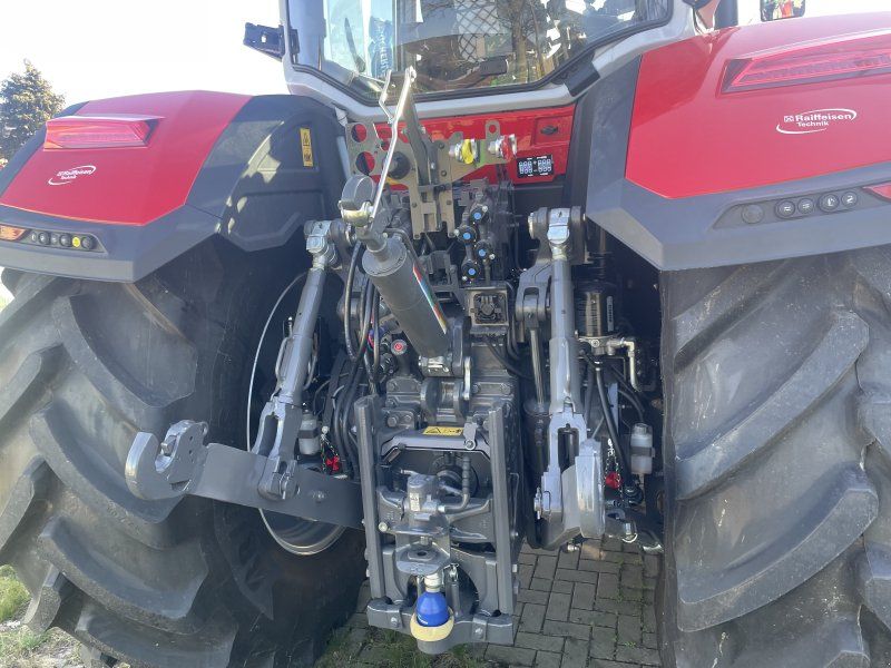 Massey Ferguson 8S.245 Dyna-VT EXCLUSIVE