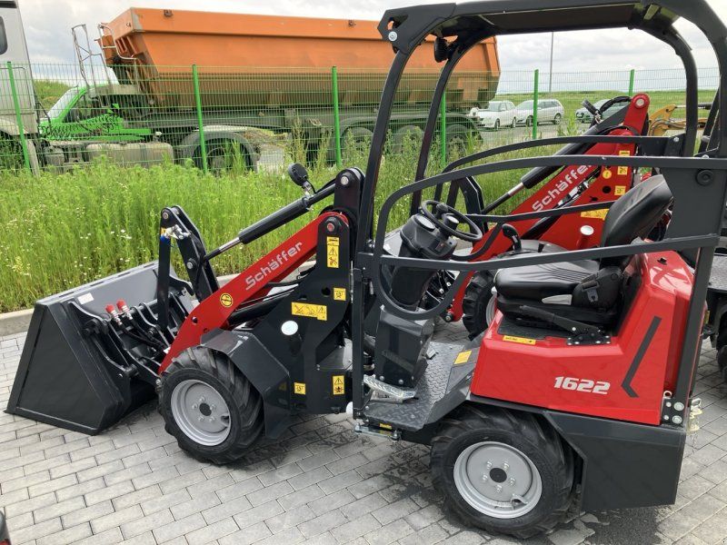 Schäffer Hoflader Typ 1622