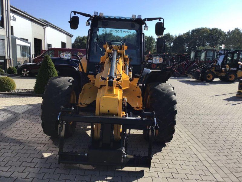JCB TM320