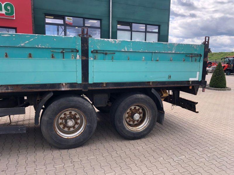 Kässbohrer D19