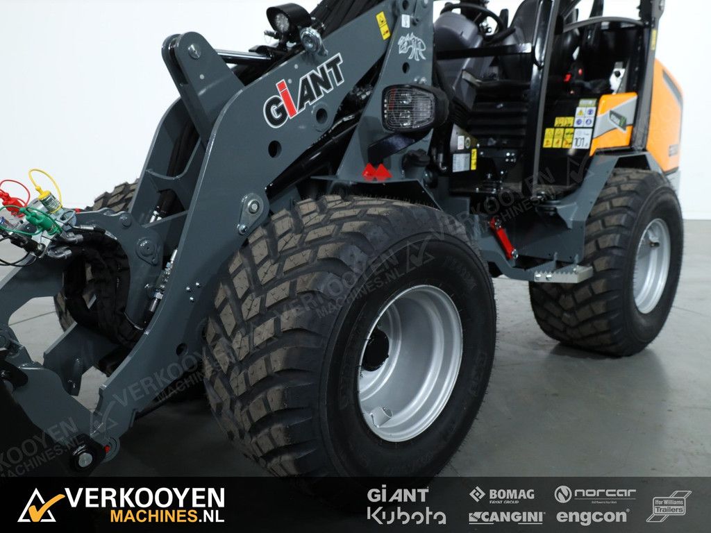 2025 Giant G3500 VK10269