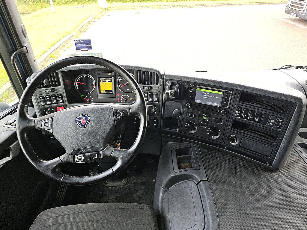 SCANIA P410 6x2/4 mnb