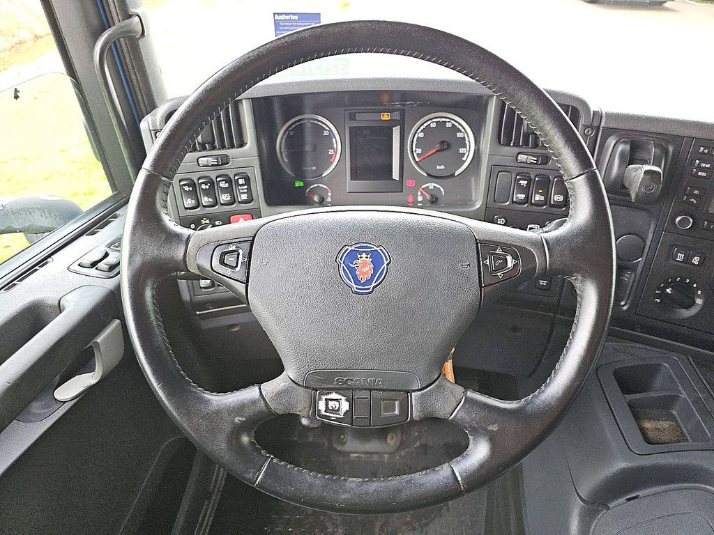 SCANIA P410 6x2/4 mnb