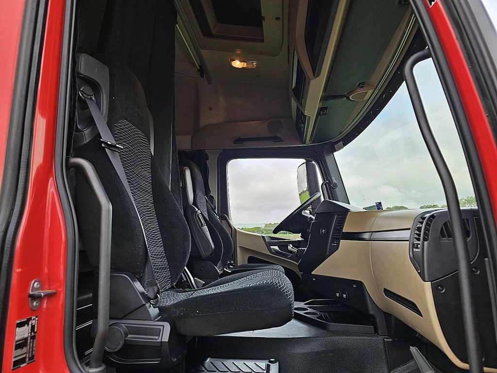 MERCEDES-BENZ ACTROS 1845 LS