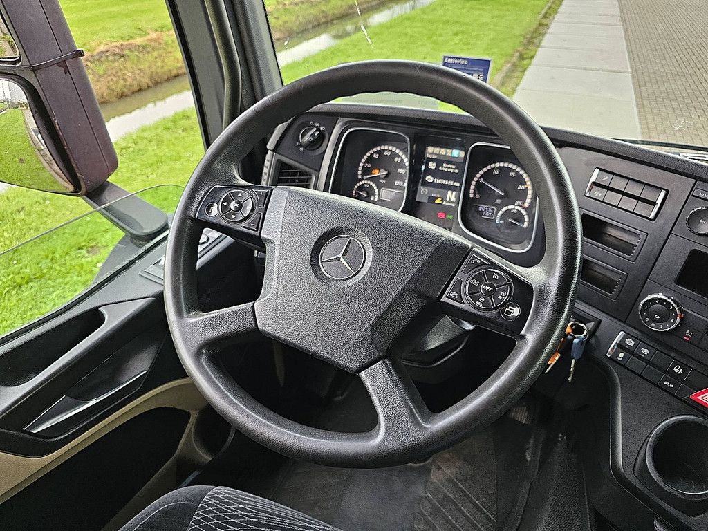MERCEDES-BENZ ACTROS 1845 LS
