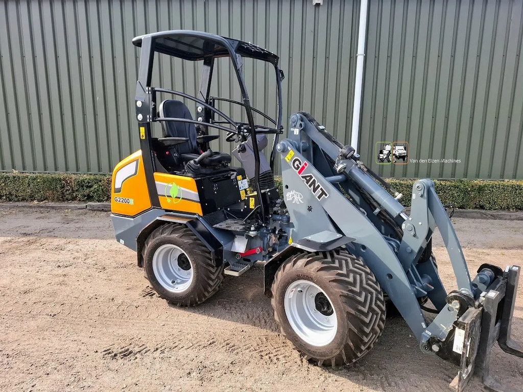Giant G2200E Wheelloader