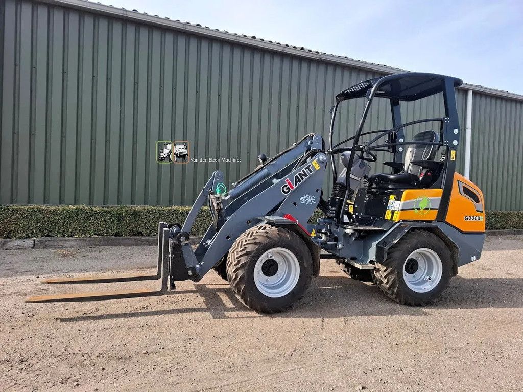 Giant G2200E Wheelloader