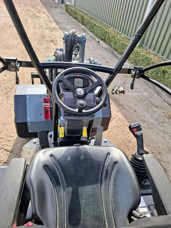 Giant G2200E Wheelloader