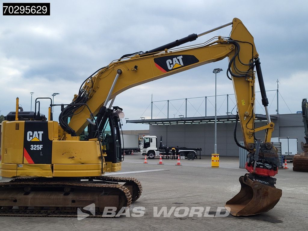 Caterpillar 325 FL CR