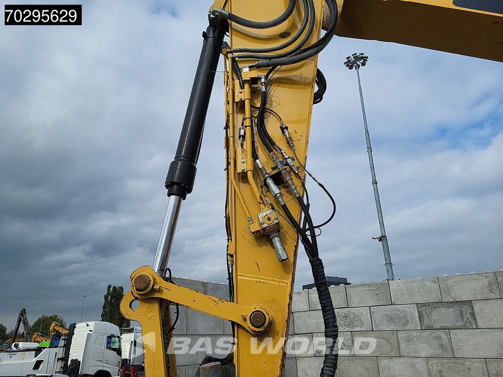 Caterpillar 325 FL CR