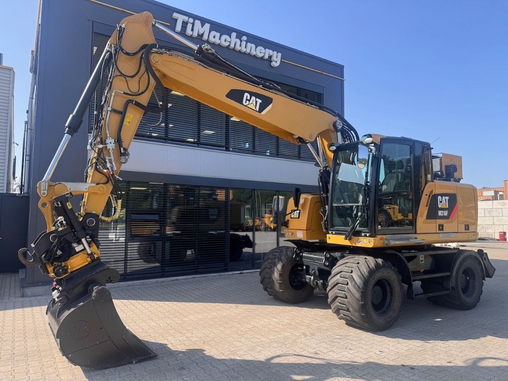 CAT M316F