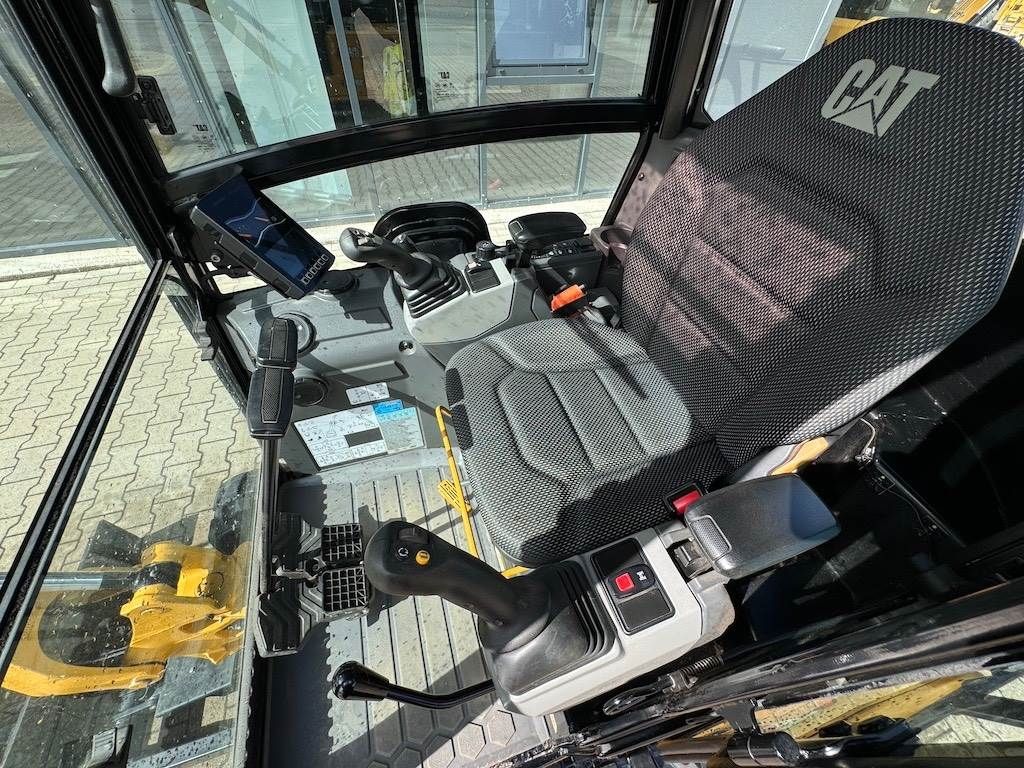 CAT 301.8