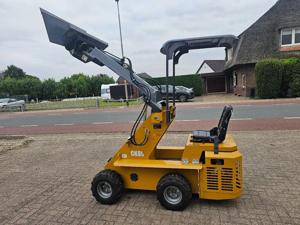 Bobcat Skidster loader shovel ck80