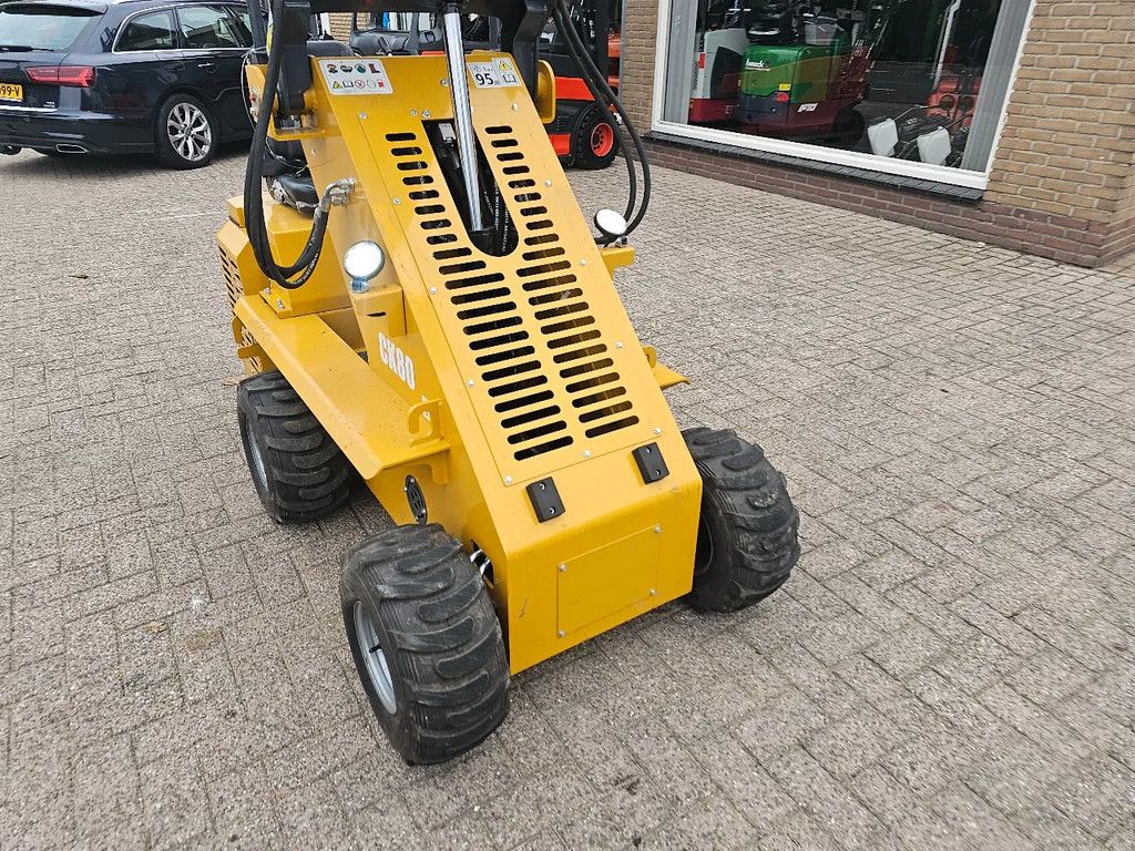 Bobcat Skidster loader shovel ck80