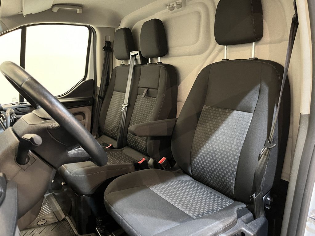 Ford Transit Custom 280 2.0 TDCI L1H1 Trend / Euro 6 / Airco / Cruise Control / PDC / 3-Zits