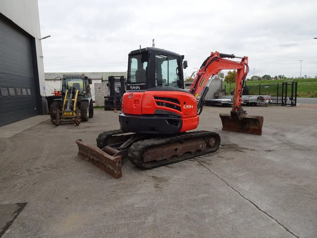 Kubota U55-4