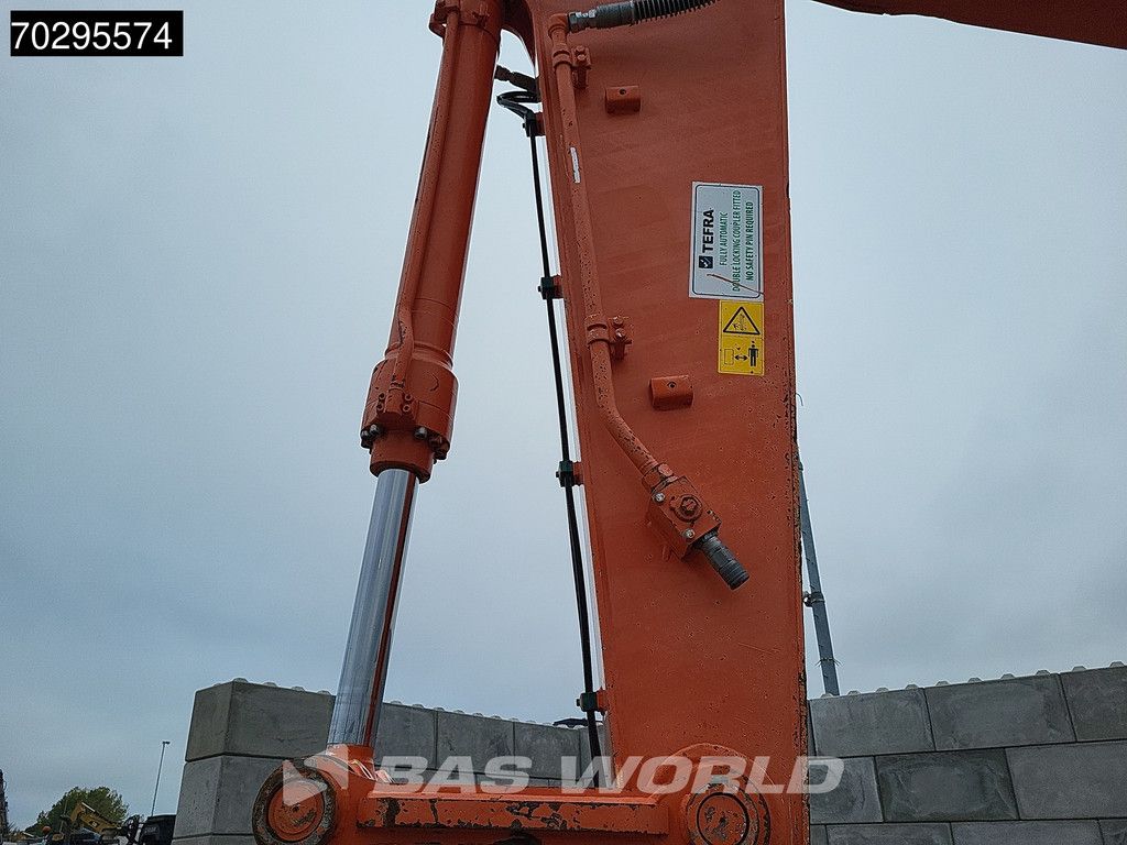 Hitachi ZX210 LC -6