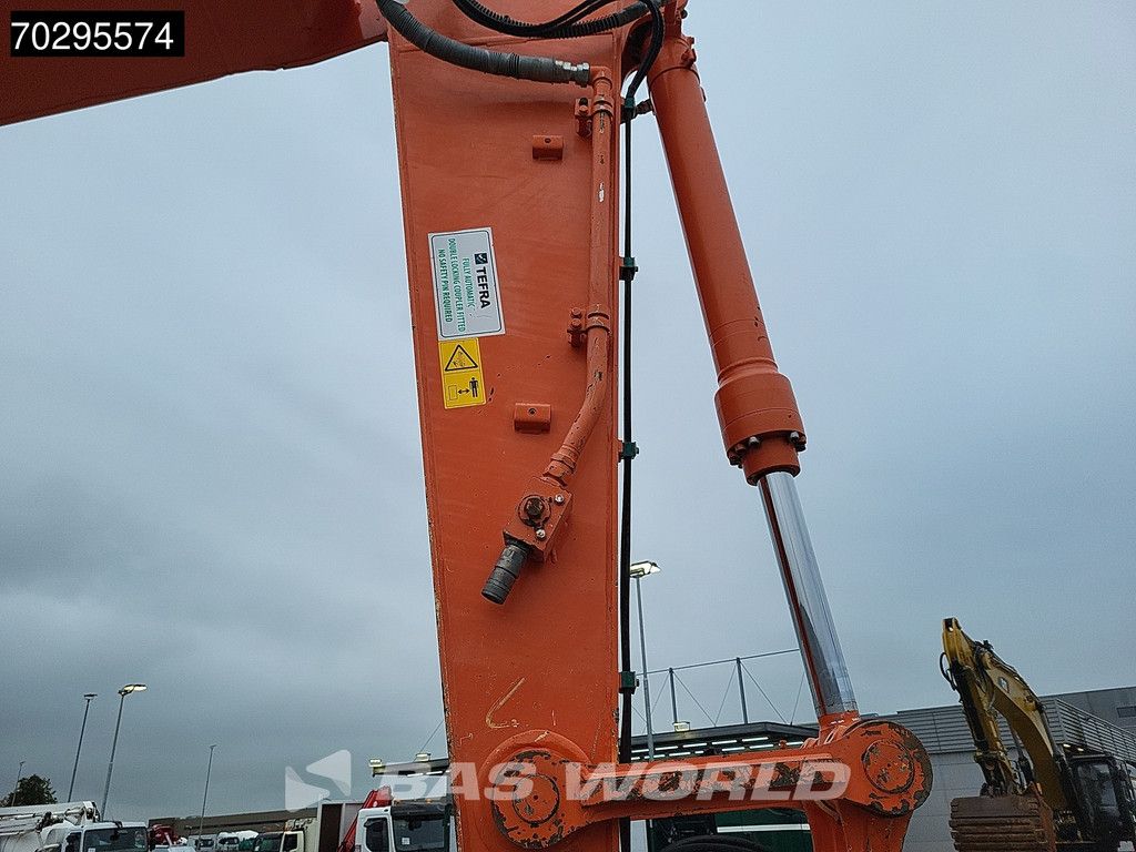 Hitachi ZX210 LC -6