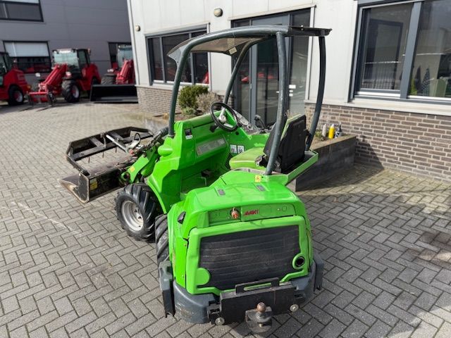 Avant 528TDL Telescoop Minishovel Kniklader 2015 1800u ZGST