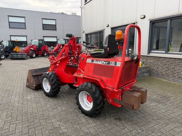 Schaffer 330 Minishovel Kniklader Laadschop Giant Weidemann