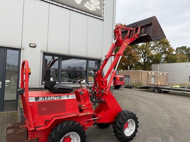 Schaffer 330 Minishovel Kniklader Laadschop Giant Weidemann