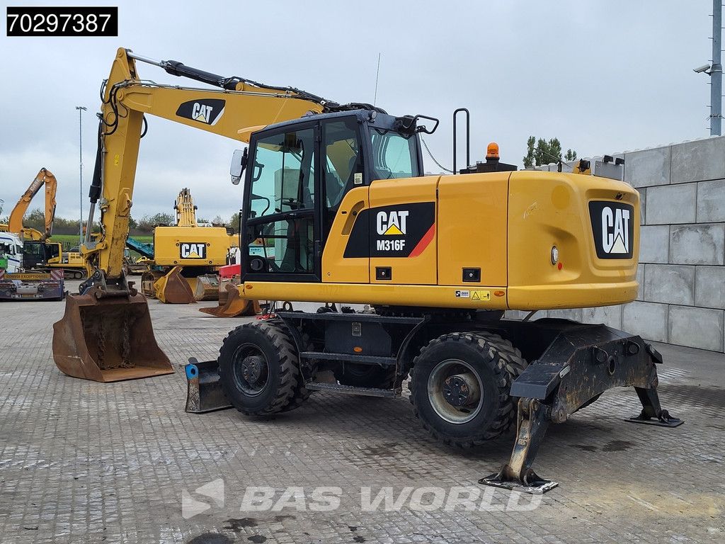 Caterpillar M316F M316 F OUTRIGGERS + BLADE