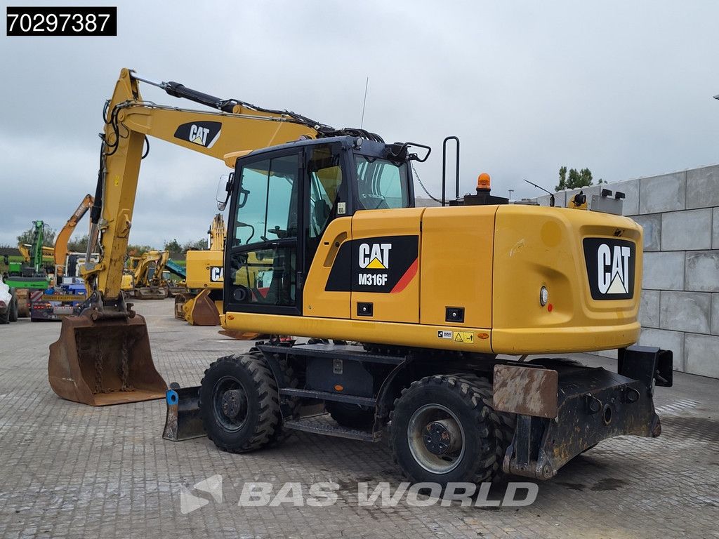 Caterpillar M316F M316 F OUTRIGGERS + BLADE