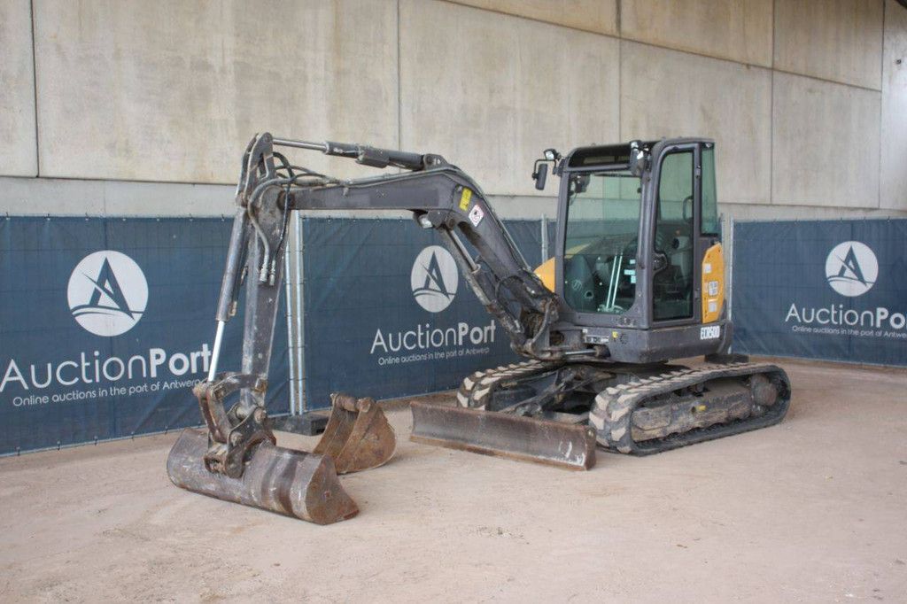 Raupenbagger Volvo ECR50D Diesel 31,2 kW 2016