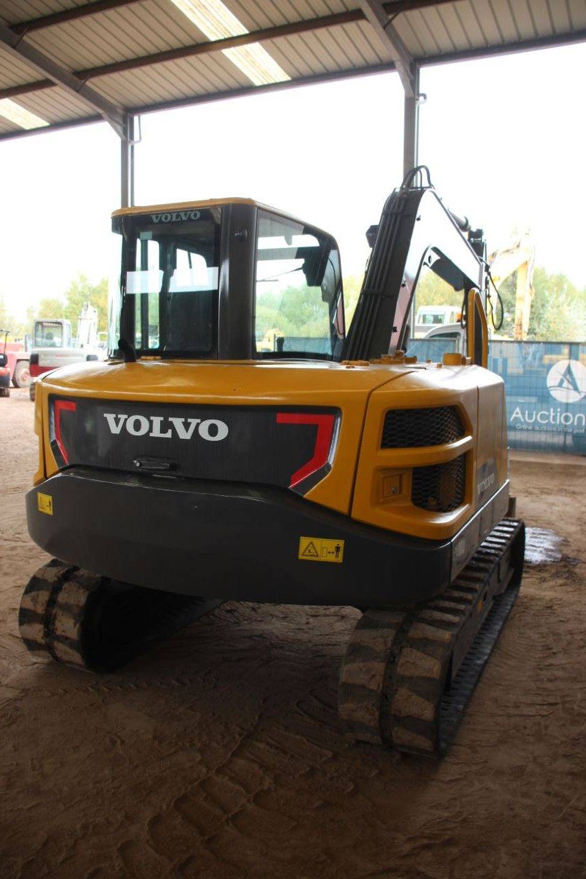 Rupsgraafmachine Volvo EC80D Diesel 42kW 2017