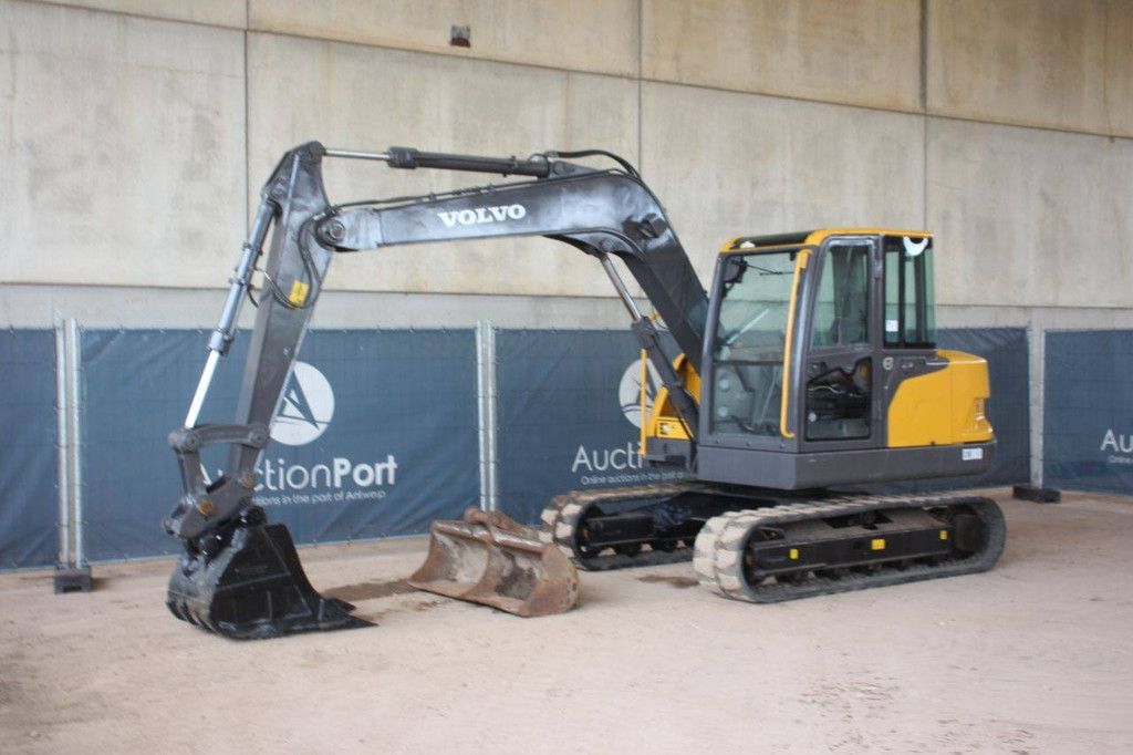 Rupsgraafmachine Volvo EC80D Diesel 42kW 2017