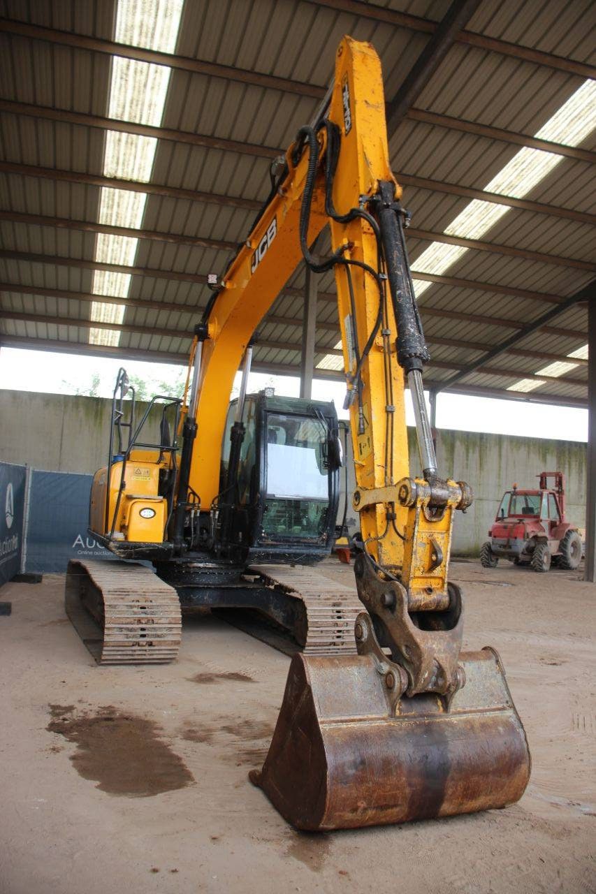 Raupenbagger JCB JS130LC Diesel 81kW 2019